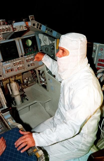 NASA image: KSC-99pp0808