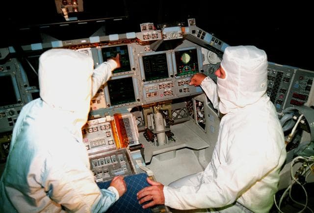 NASA image: KSC-99pp0809