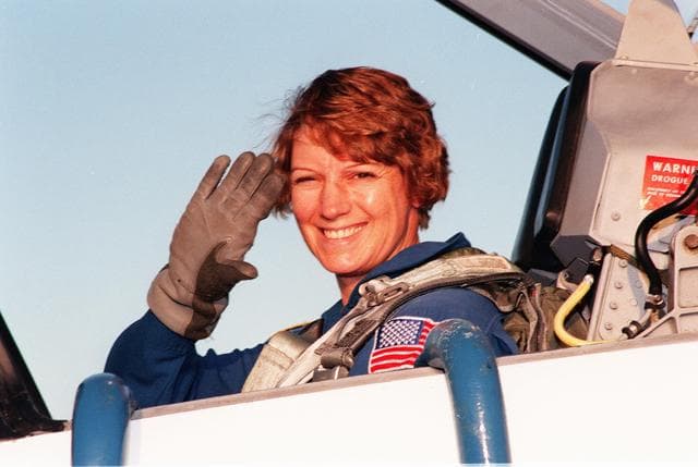 NASA image: KSC-99pp0822