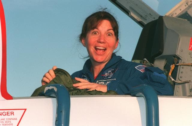 NASA image: KSC-99pp0825