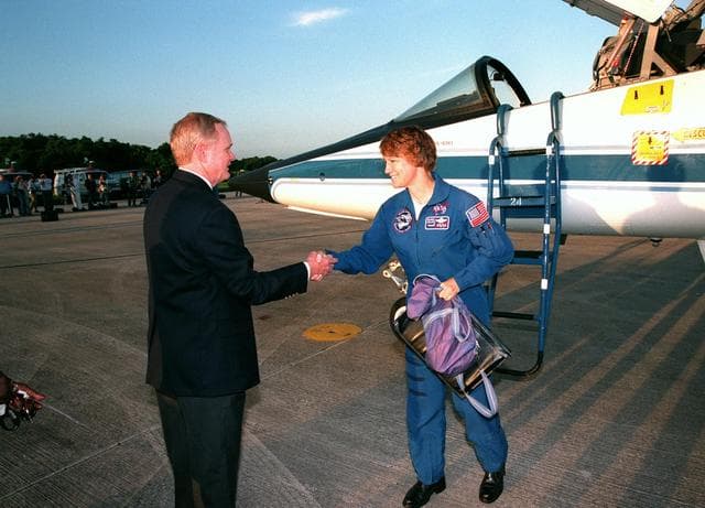 NASA image: KSC-99pp0826