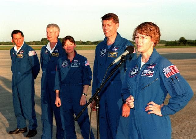 NASA image: KSC-99pp0827