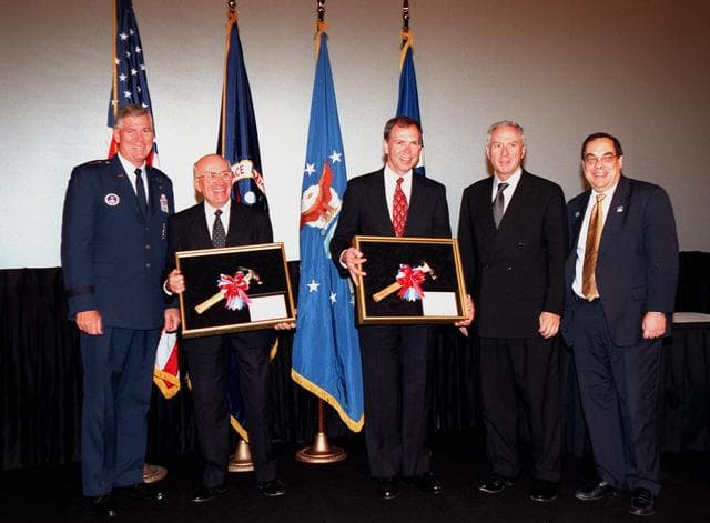 NASA image: KSC-99pp0837