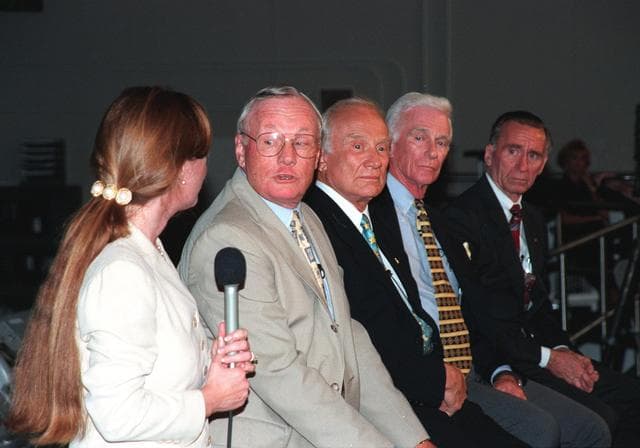 NASA image: KSC-99pp0842