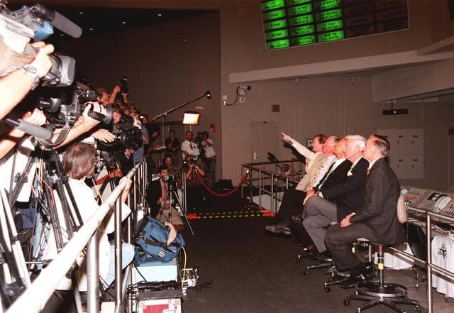 NASA image: KSC-99pp0850