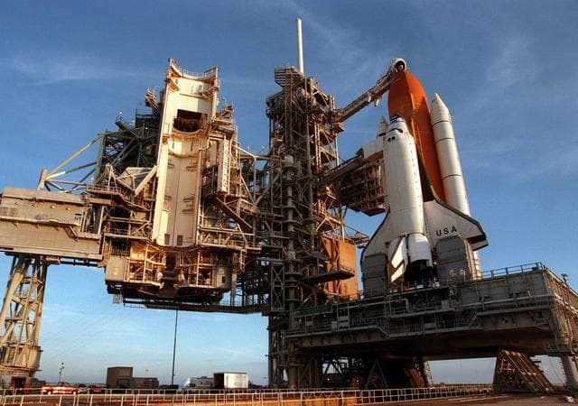 NASA image: KSC-99pp0864