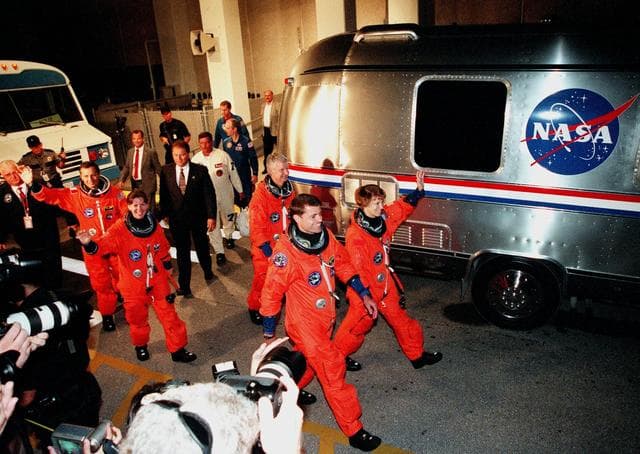 NASA image: KSC-99pp0873