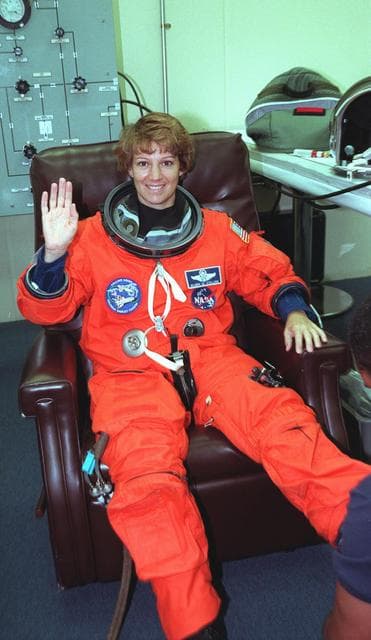 NASA image: KSC-99pp0946