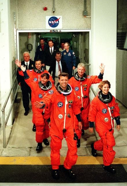 NASA image: KSC-99pp0948