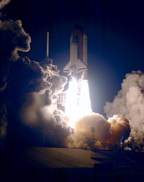 NASA image: KSC-99pp0958