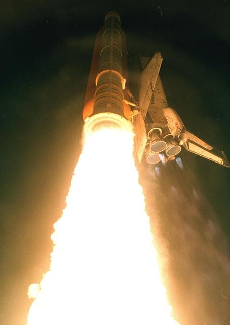 NASA image: KSC-99pp0959