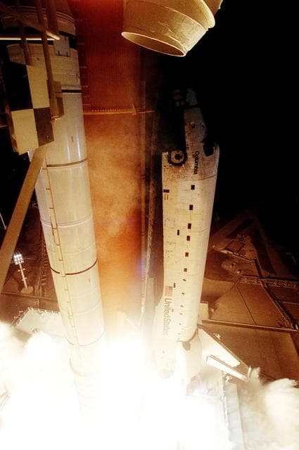 NASA image: KSC-99pp0962