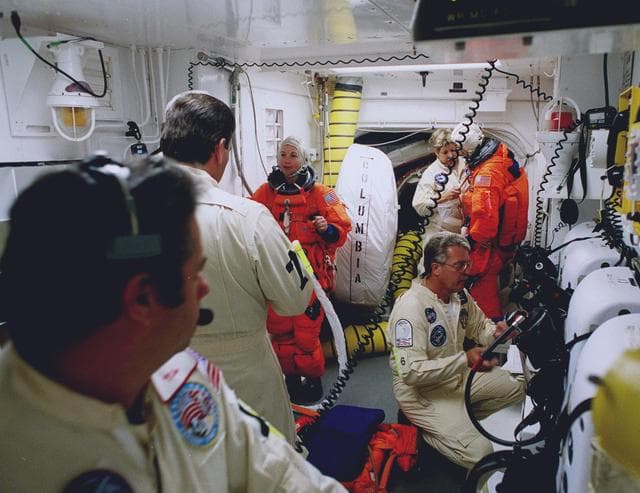 NASA image: KSC-99pp0965