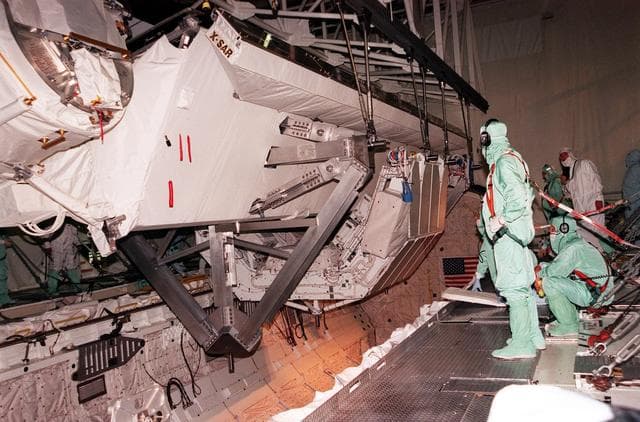 NASA image: KSC-99pp0974