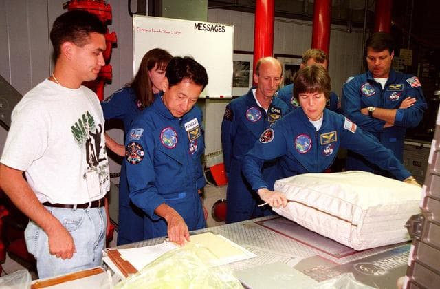NASA image: KSC-99pp0994