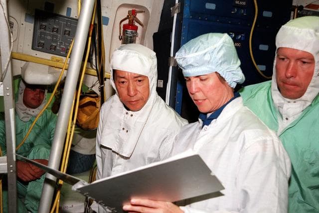 NASA image: KSC-99pp1001