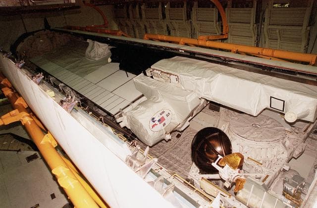 NASA image: KSC-99pp1010