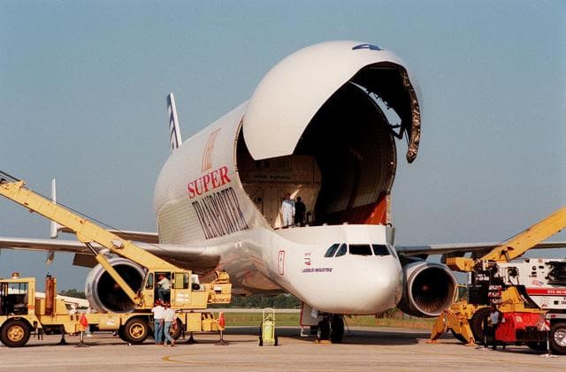 NASA image: KSC-99pp1011