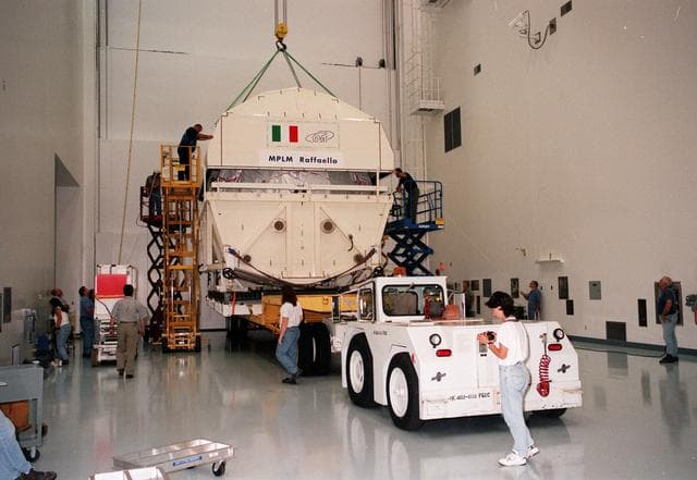 NASA image: KSC-99pp1020