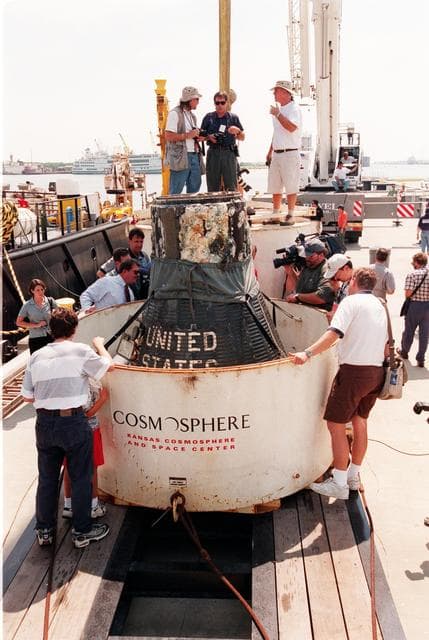 NASA image: KSC-99pp1033