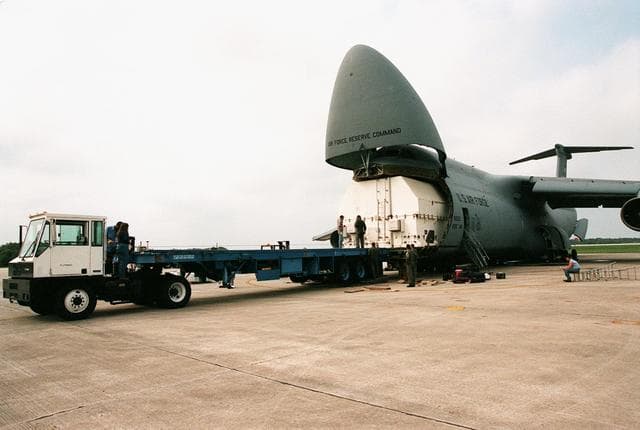 NASA image: KSC-99pp1039