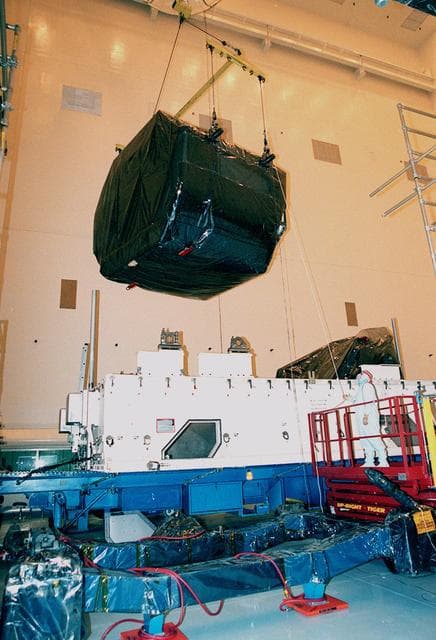 NASA image: KSC-99pp1043