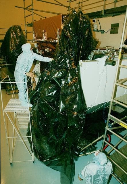 NASA image: KSC-99pp1049