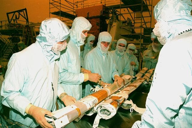 NASA image: KSC-99pp1093