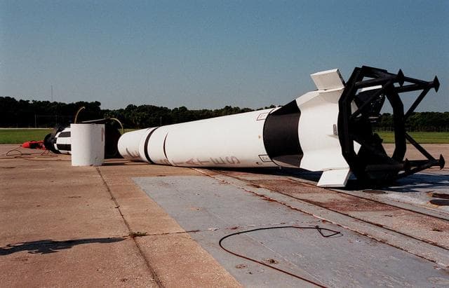 NASA image: KSC-99pp1128