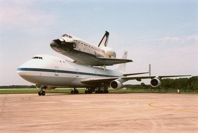 NASA image: KSC-99pp1142