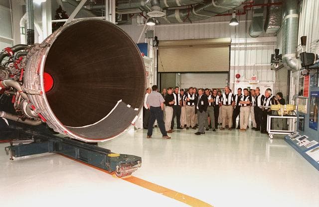 NASA image: KSC-99pp1152