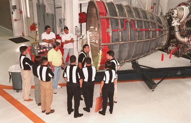 NASA image: KSC-99pp1154