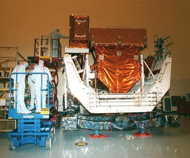 NASA image: KSC-99pp1198