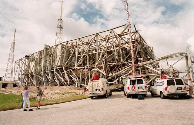NASA image: KSC-99pp1219