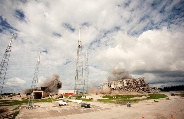 NASA image: KSC-99pp1238