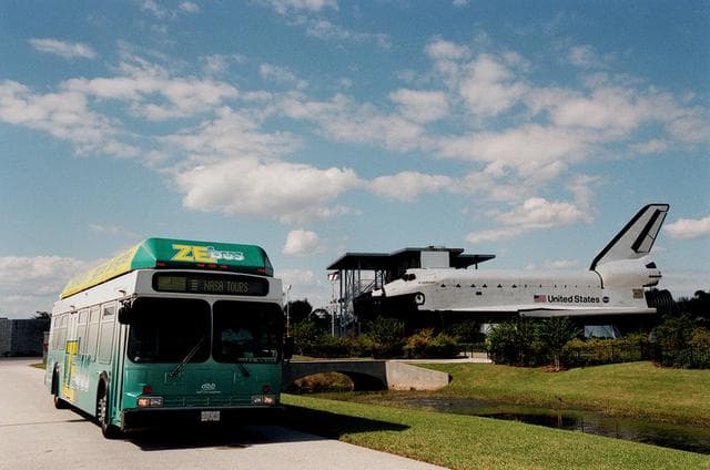NASA image: KSC-99pp1253