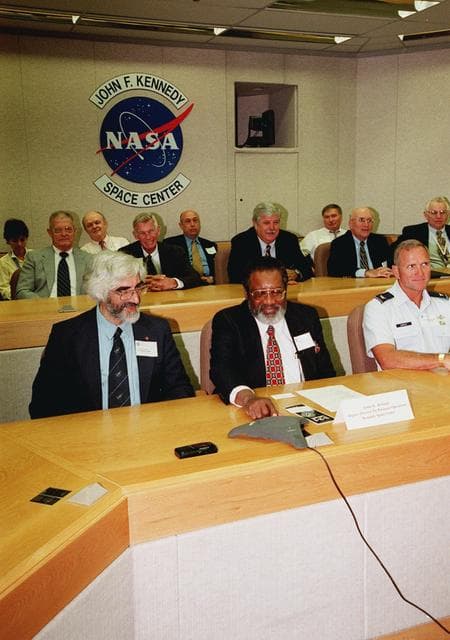 NASA image: KSC-99pp1268