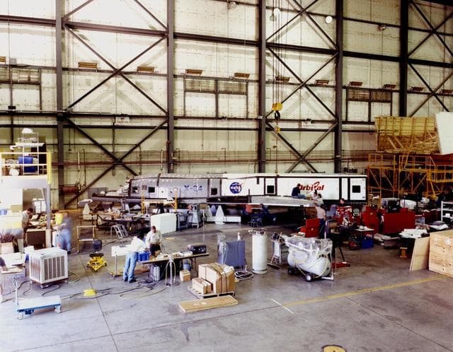 NASA image: KSC-99pp1271
