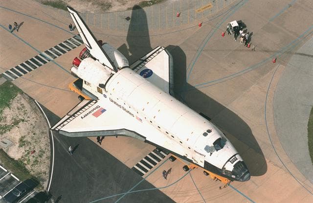 NASA image: KSC-99pp1279