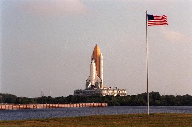 NASA image: KSC-99pp1303