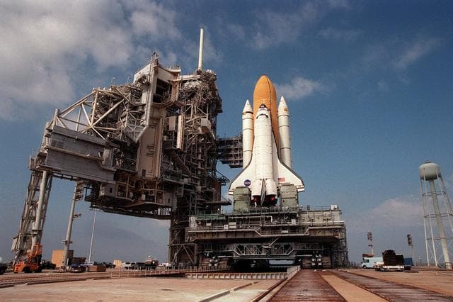 NASA image: KSC-99pp1305