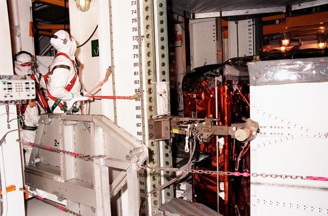 NASA image: KSC-99pp1321