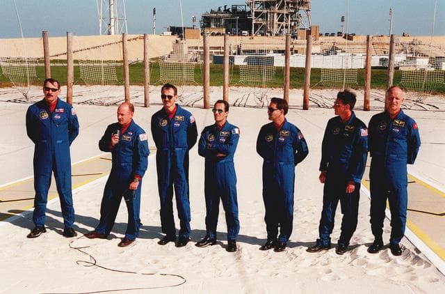 NASA image: KSC-99pp1329