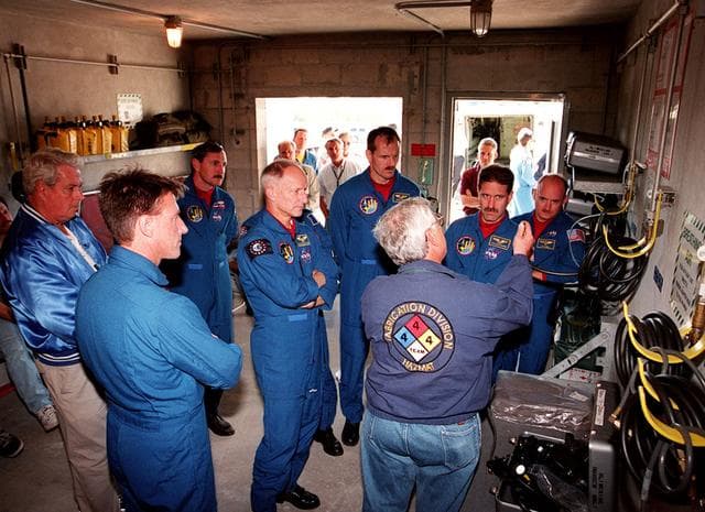 NASA image: KSC-99pp1330