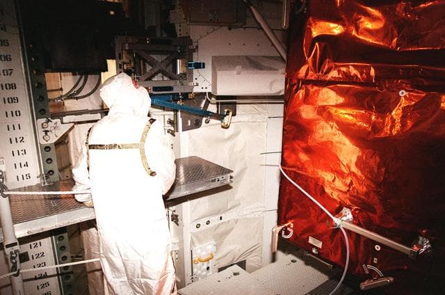 NASA image: KSC-99pp1349
