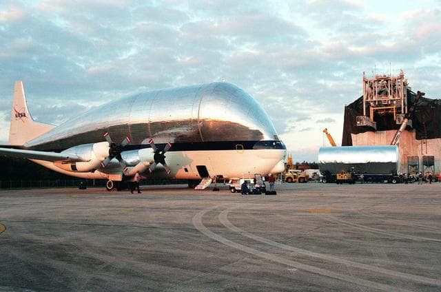 NASA image: KSC-99pp1355