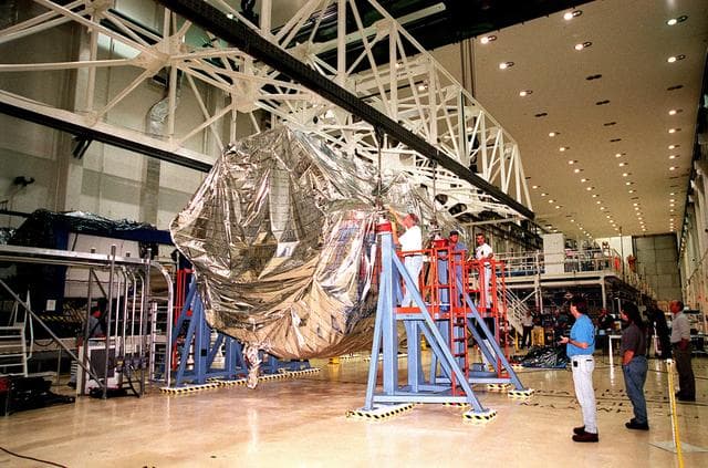 NASA image: KSC-99pp1362
