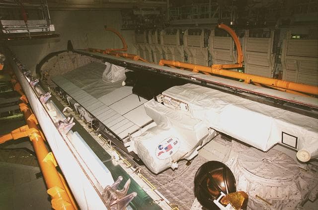 NASA image: KSC-99pp1369