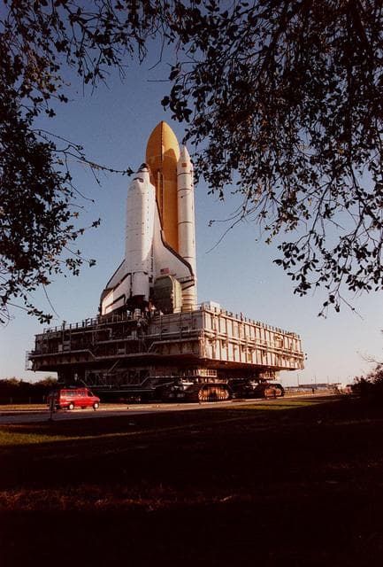 NASA image: KSC-99pp1407