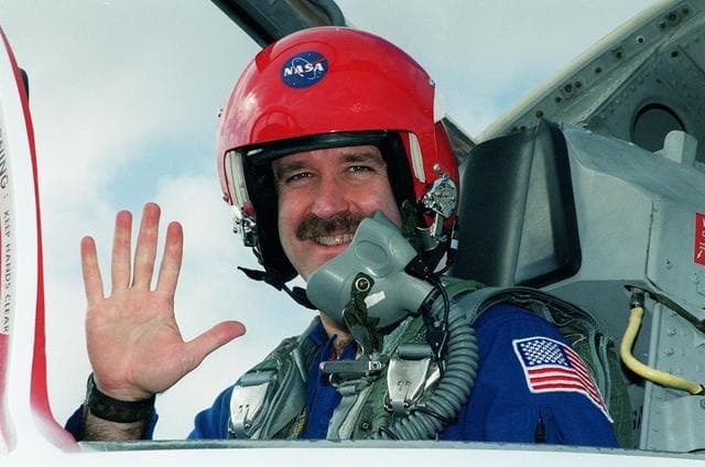 NASA image: KSC-99pp1420